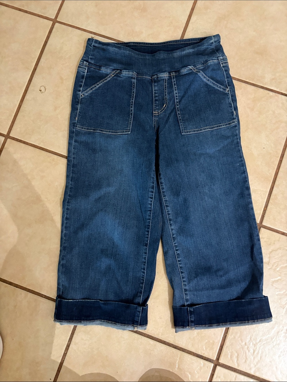 Belle by Kim Gravel Dark Blue Denim Capri Pants